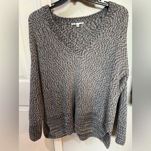 Oversized Women’s Grey Top